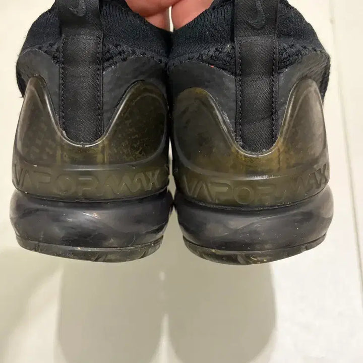 [BUNJANG] Nike Air VaporMax 2021 Flyknit Black 260mm Sneakers / 나이키 베이퍼맥스 2021 플라이니트 블랙 260mm