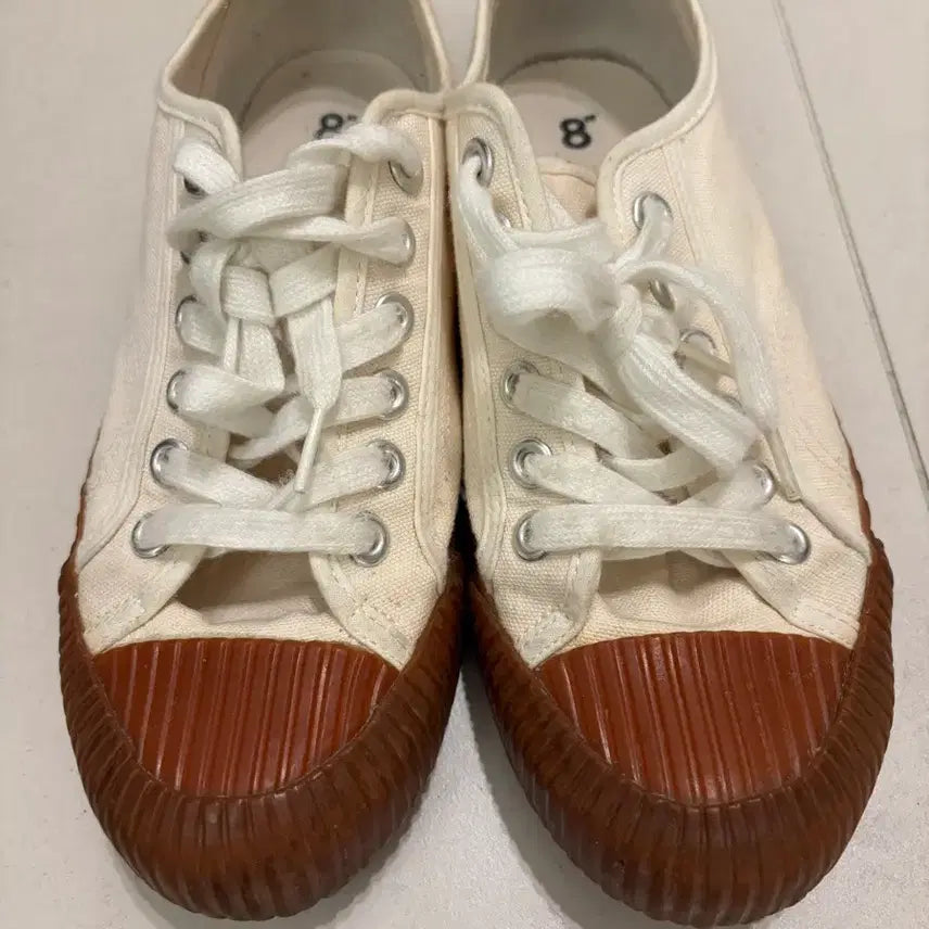 [BUNJANG] 8 Seconds Ivory Rubber Sole Sneakers 255mm / 에잇세컨즈 아이보리 단화 고무창 스니커즈 255mm