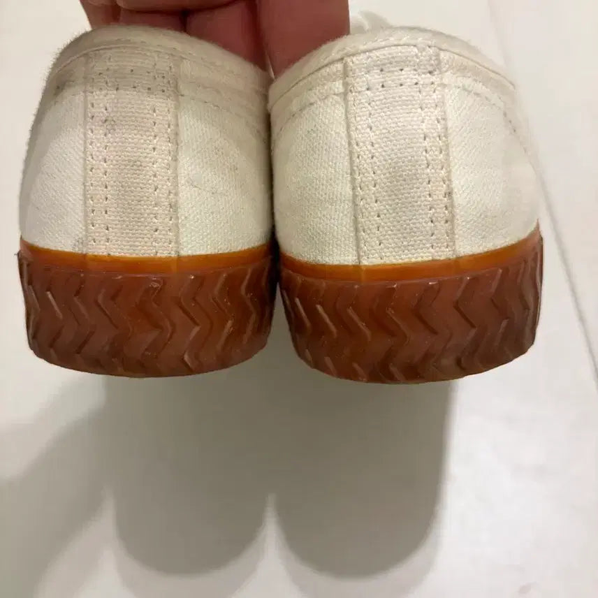 [BUNJANG] 8 Seconds Ivory Rubber Sole Sneakers 255mm / 에잇세컨즈 아이보리 단화 고무창 스니커즈 255mm