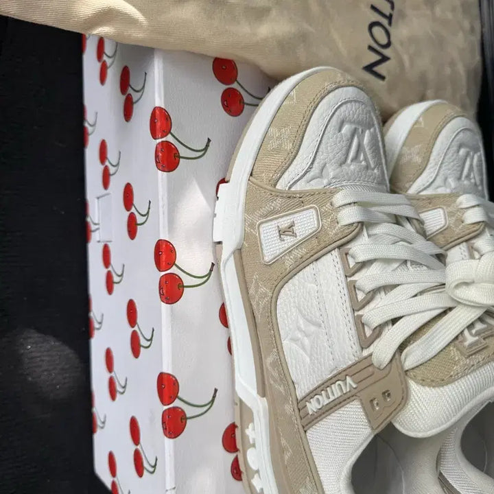 [BUNJANG] Louis Vuitton Trainer Sneakers 230 Beige / 루이비통 트레이너 스니커즈 230 베이지