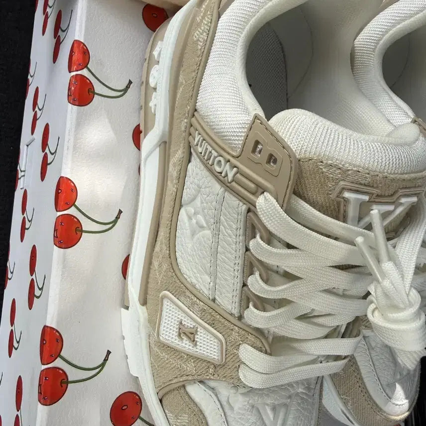 [BUNJANG] Louis Vuitton Trainer Sneakers 230 Beige / 루이비통 트레이너 스니커즈 230 베이지