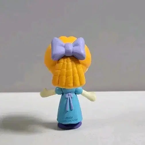 [BUNJANG] Disney Peter Pan Wendy Figure / 디즈니 피터팬 다같이손을잡자 가챠 웬디