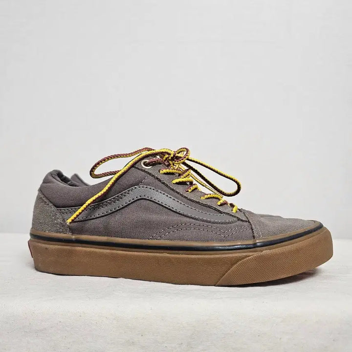 [BUNJANG] Vans Old Skool Falcon Boot Lace Gumsole Brown Sneakers / 220반스 올드스쿨 팔콘 부트 레이스 검솔 브라운 -381