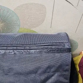 [BUNJANG] Calvin Klein Messenger Bag / 캘빈클라인 진 메신저가방