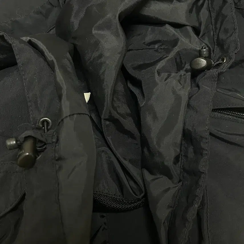 [BUNJANG] The North Face 6-Pocket Hooded Windbreaker Jacket / 노스페이스 블랙 6포켓 후드 바람막이 자켓