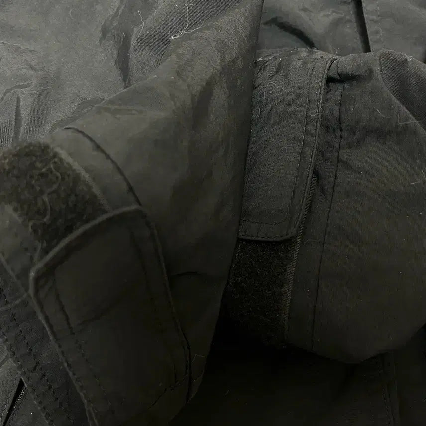 [BUNJANG] The North Face 6-Pocket Hooded Windbreaker Jacket / 노스페이스 블랙 6포켓 후드 바람막이 자켓