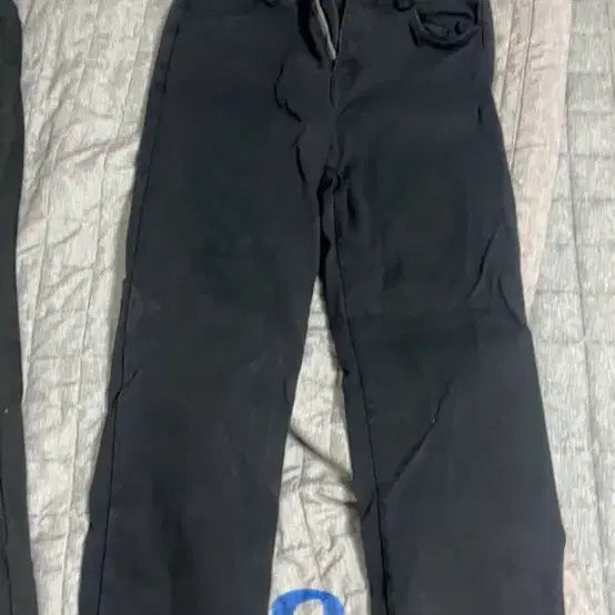 [BUNJANG] Black Bootcut Jeans (2 Available) / 설명창필독 검정 부츠컷 청바지 판매합니당 (2개잇음)스판둘다잇음