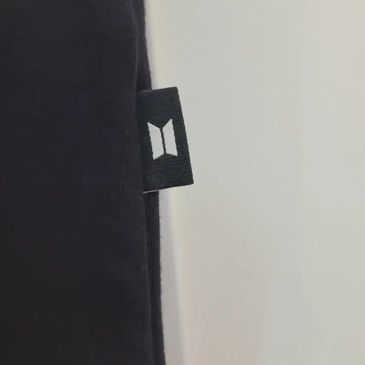 [BUNJANG] BTS Suga T-Shirt Black (M) Item / 팀 BTS 슈가 티셔츠 블랙 M사이즈 택달린새제품