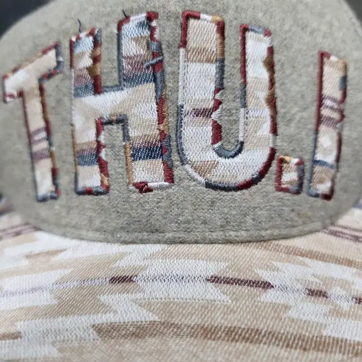 [BUNJANG] Thursday Island Strap Bag Hat / 써스데이 아일랜드 스트랩백 모자