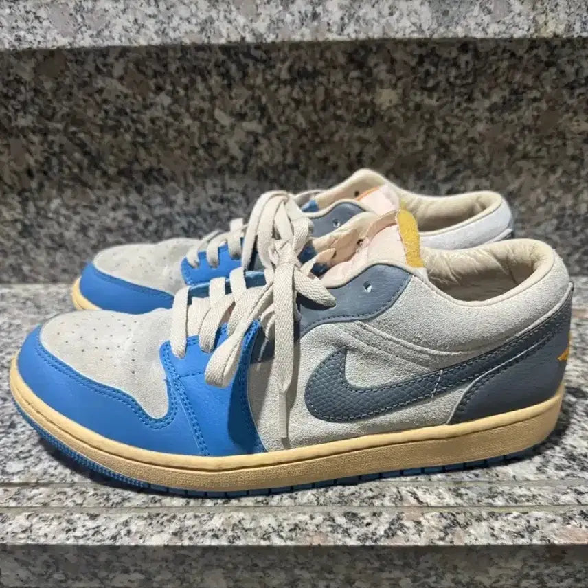 [BUNJANG] Nike Air Jordan 1 Tokyo Sneakers / 나이키 에어 조던 1 도쿄 270 사이즈