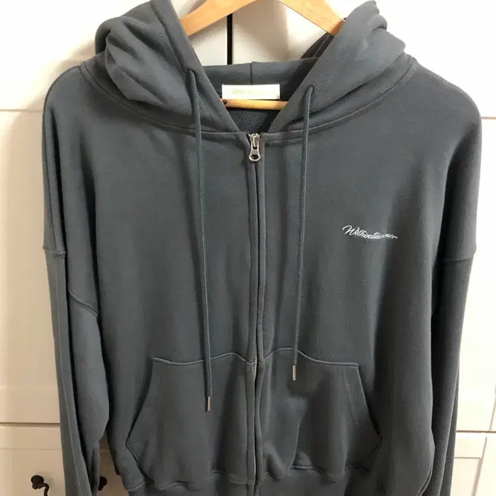 [BUNJANG] Without Summer Essential Logo Hoodie Zip-up / 위드아웃썸머 에센셜 로고 후디 후드집업