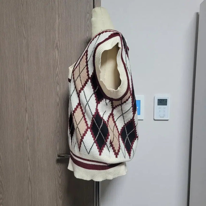 [BUNJANG] Egoist Argyle Knit Vest / 에고이스트 아가일 니트 조끼 베스트