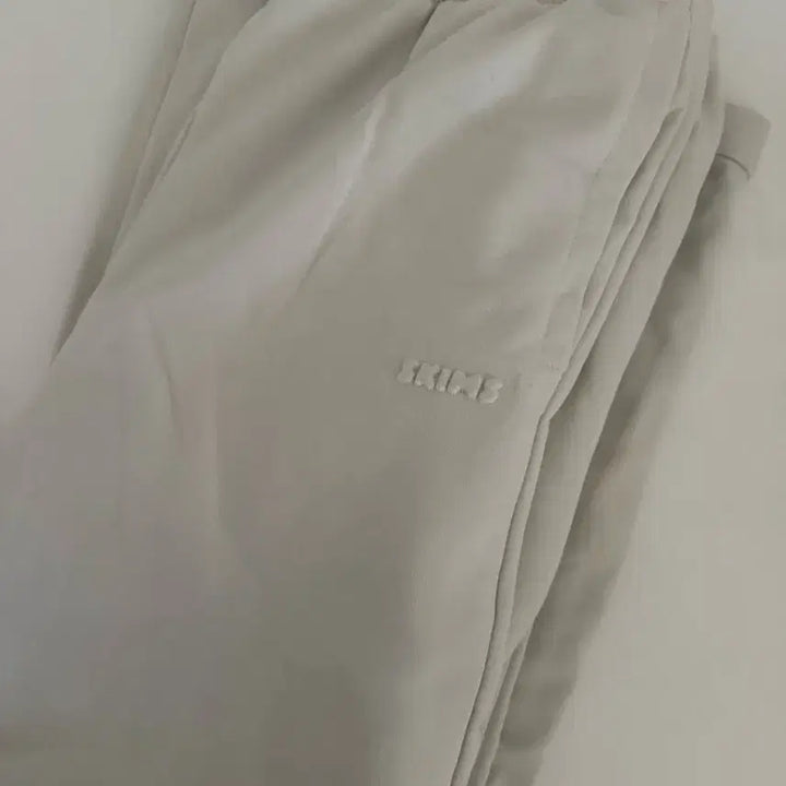 [BUNJANG] SKIMS Classic Straight Leg Pants / SKIMS 스킴스  클래식 스트레이트 레그 팬츠