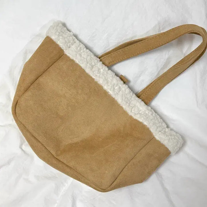 [BUNJANG] Sanrio Tanning Hello Kitty Tote Bag / 산리오 태닝 헬로키티 무스탕 벨벳 털가방 토트백