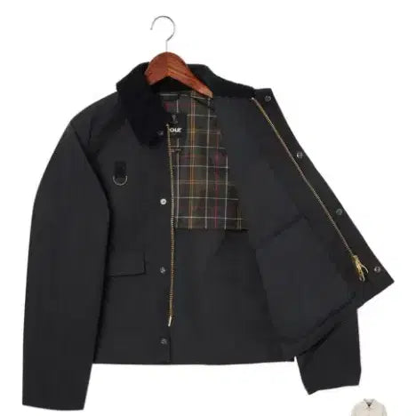 [SOLD OUT] 바버 자켓 팝니다