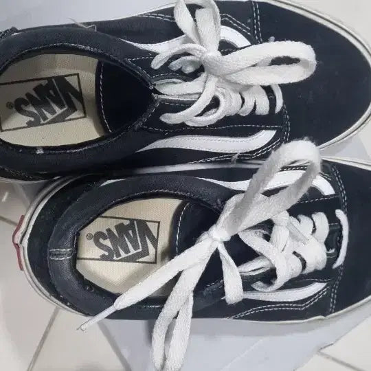 [BUNJANG] Vans Old Skool Black Sneakers / 반스 올드스쿨 블랙 스니커즈