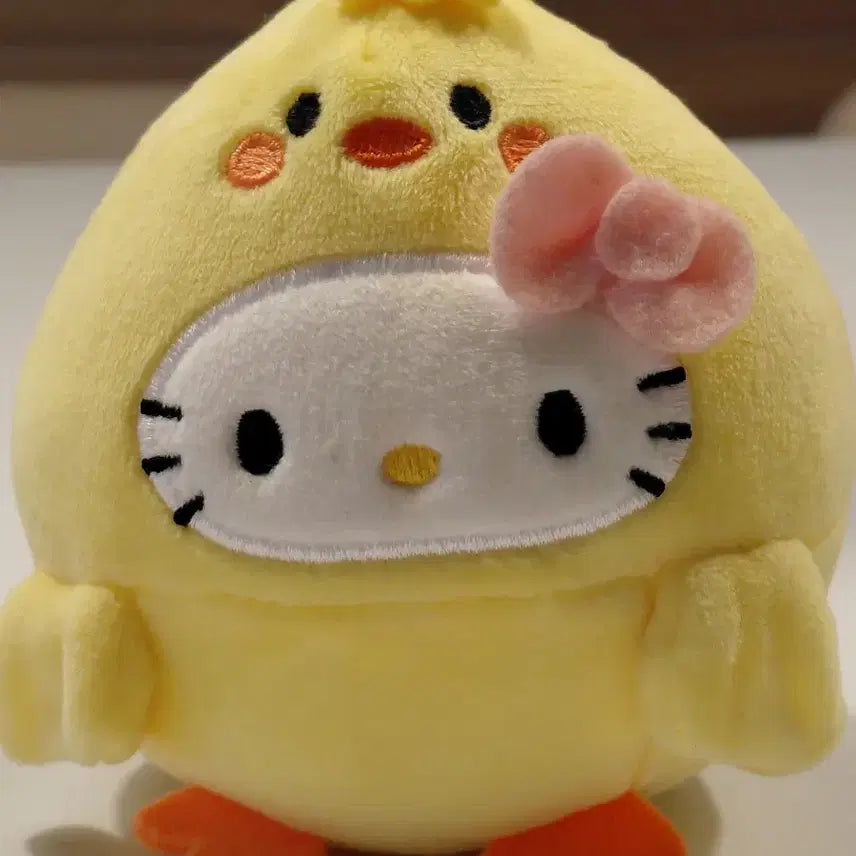 [BUNJANG] Hello Kitty Chick Plush Keyring / 헬로키티 병아리 인형 키링