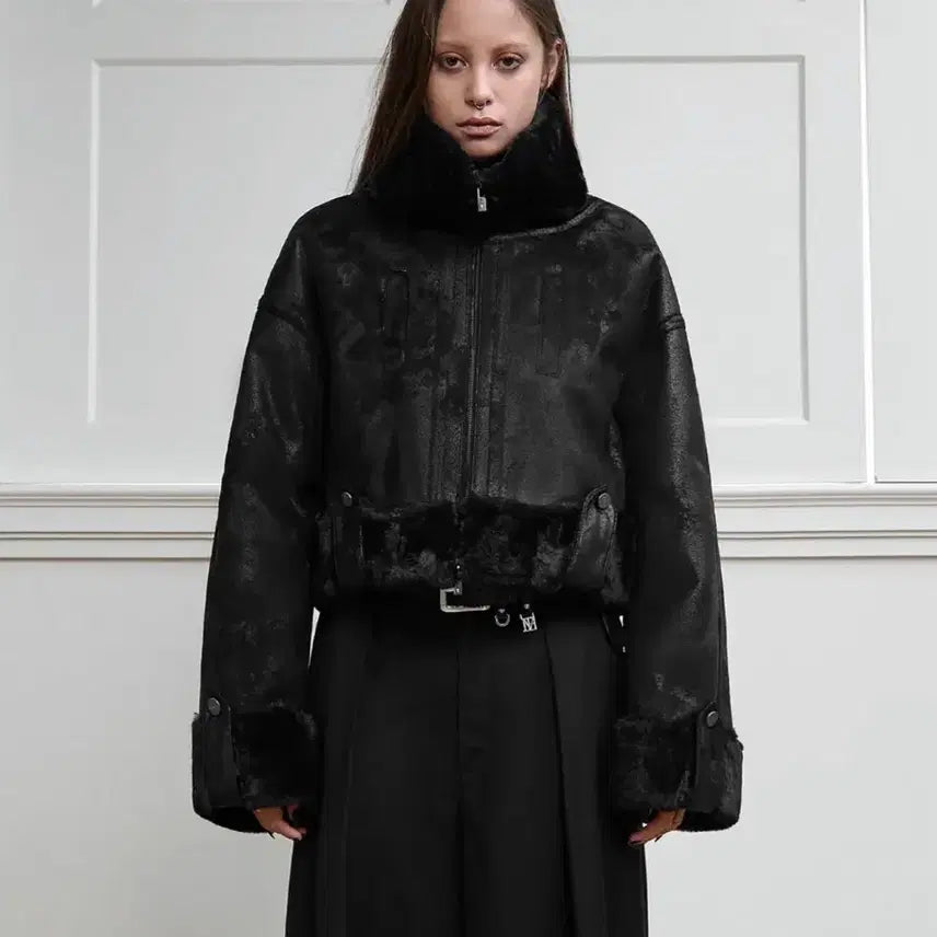 [BUNJANG] Triming Bird Crack Bold Mouton Black 23FW / 트리밍버드 크랙 볼드 무스탕 블랙