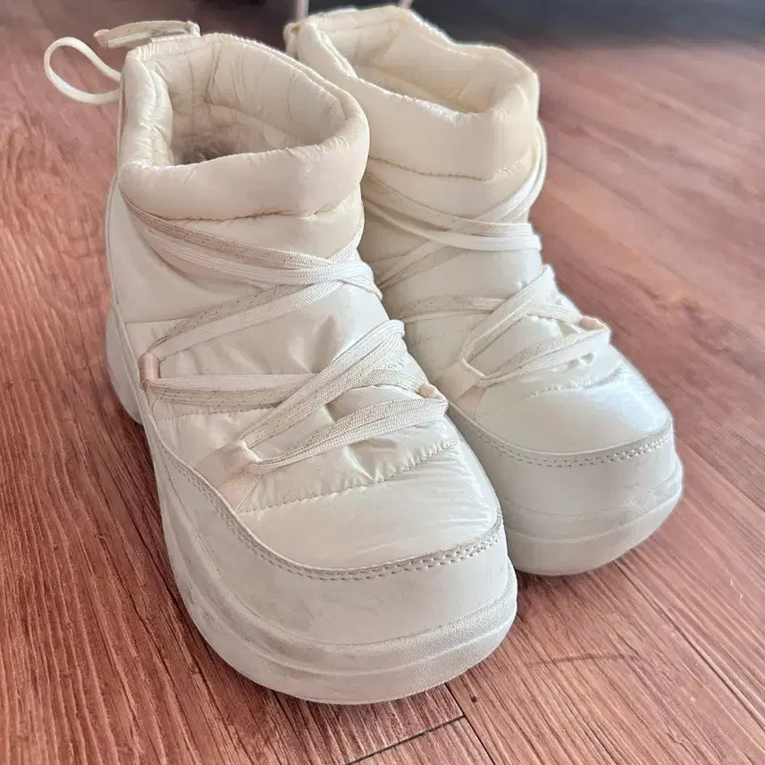 [BUNJANG] Ivory Padded Fur Boots / 아이보리 패딩 털 부츠