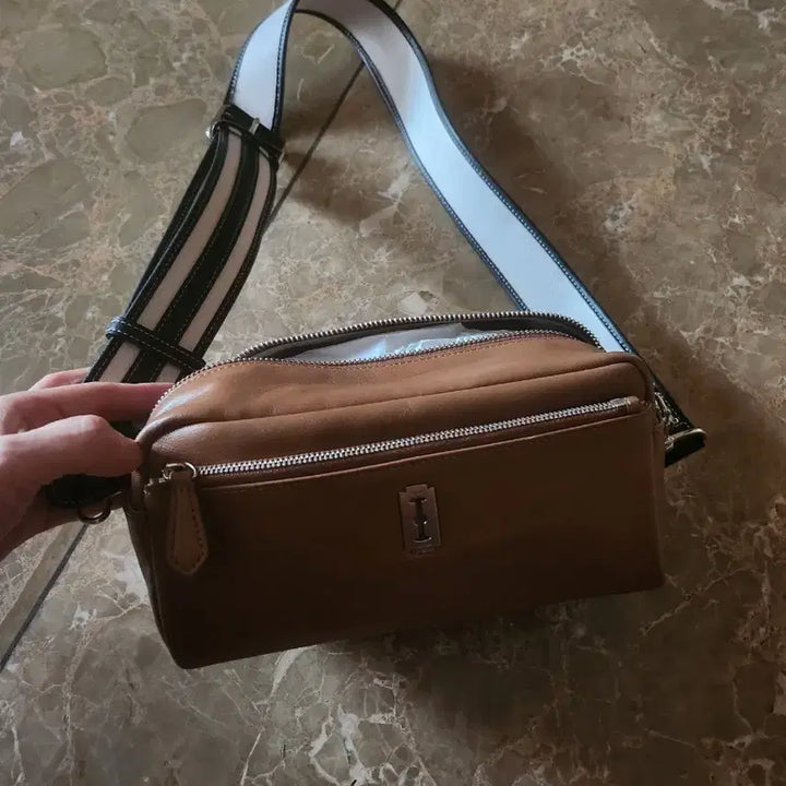 [BUNJANG] Vunque Crossbody Bag / 분크 크로스백