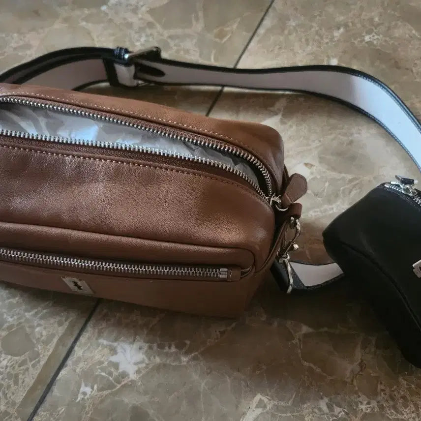 [BUNJANG] Vunque Crossbody Bag / 분크 크로스백
