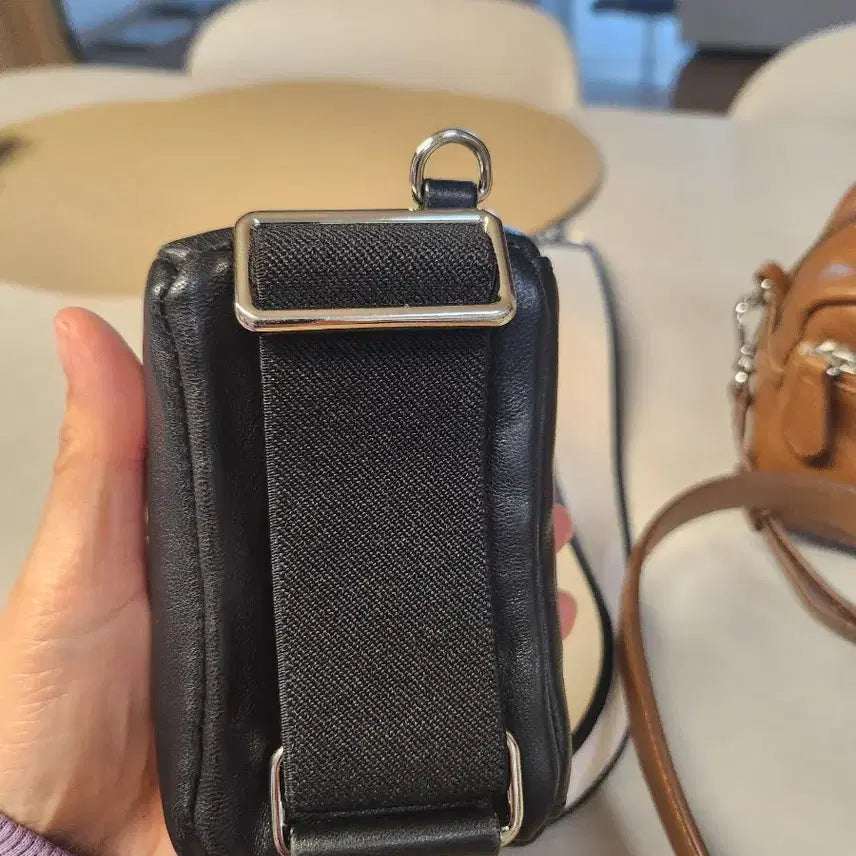 [BUNJANG] Vunque Crossbody Bag / 분크 크로스백