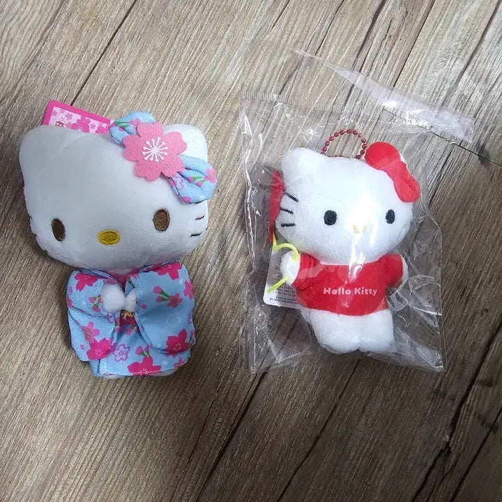 [BUNJANG] Hello Kitty Kimono & Balloon Keyring Bundle / 헬로키티 기모노, 헬로키티 풍선 키링 인형 2개 일괄 팝니다