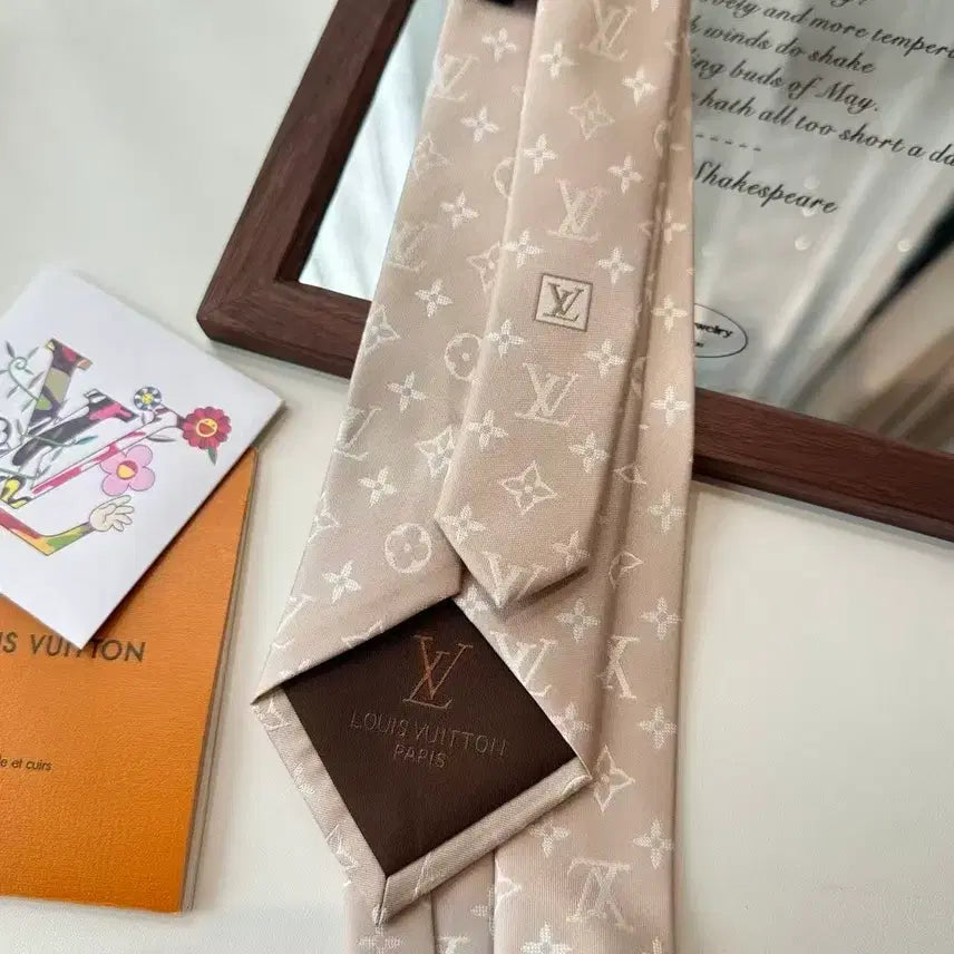 [BUNJANG] Louis Vuitton Tie - New / 루이비통 넥타이