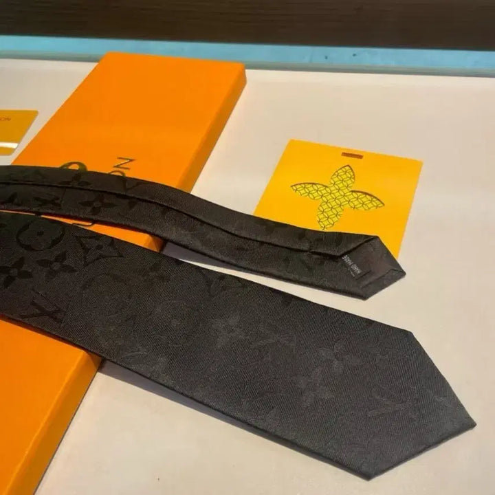 [BUNJANG] Louis Vuitton Tie - New / 루이비통 넥타이
