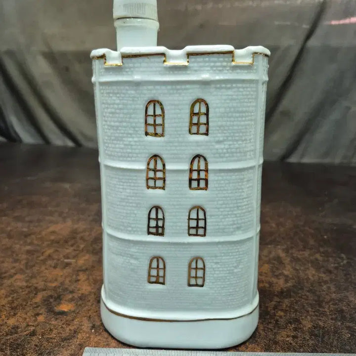 [BUNJANG] Something Special Whiskey Ceramic Bottle / 1993년 썸싱 스페셜 위스키 도자기 보틀 스코틀랜드 공병