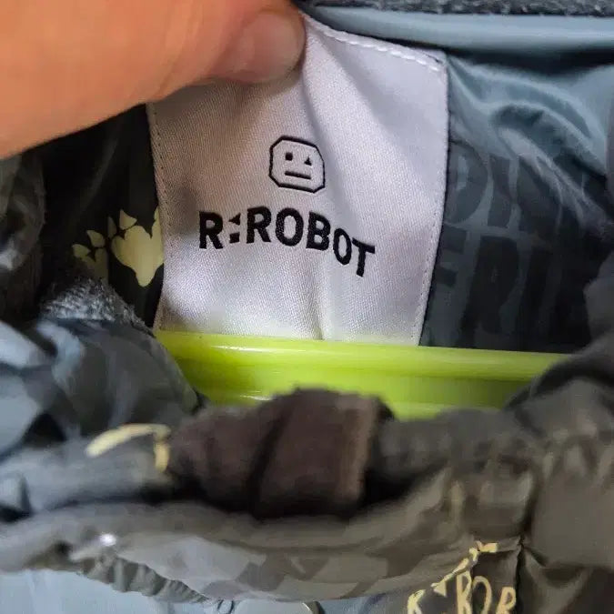 [BUNJANG] Robot Dino Down Padded Jacket (Size 120) / 알로봇 다이노 다운패딩 120사이즈