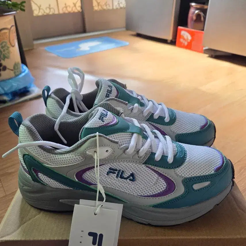 [BUNJANG] Fila Sneakers / 새상품)휠라 240.245