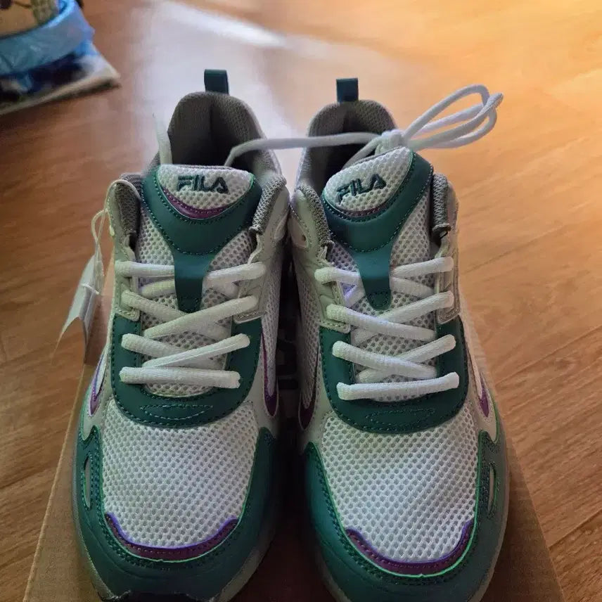 [BUNJANG] Fila Sneakers / 새상품)휠라 240.245