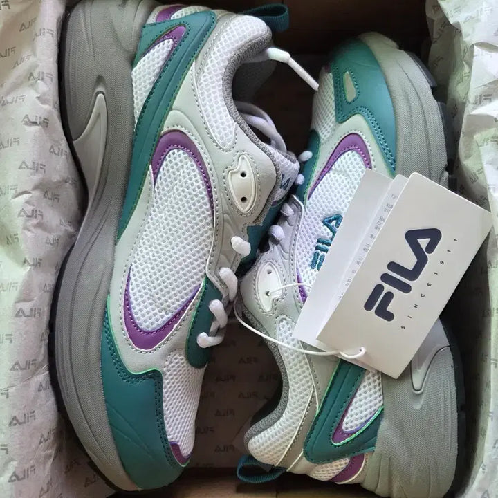 [BUNJANG] Fila Sneakers / 새상품)휠라 240.245