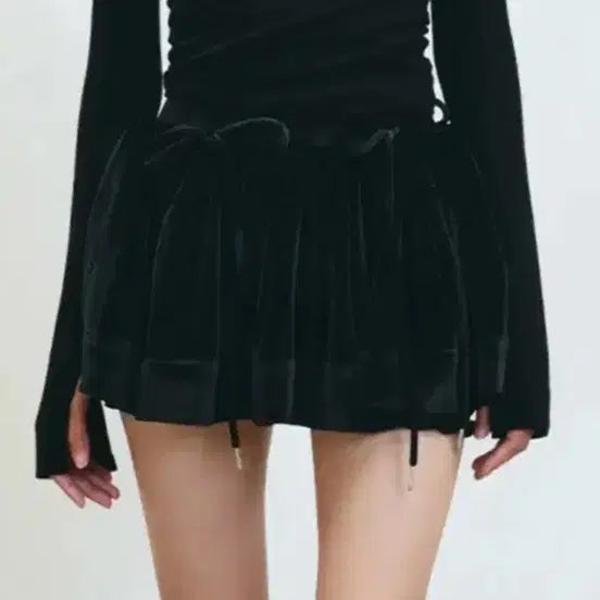 [BUNJANG] Dirties Velvet Ribbon Mini Skirt / 더티스 벨벳 리본 스커트 m