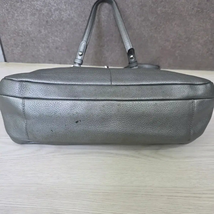 [BUNJANG] Coach Penelope Silver Shoulder Bag / 코치 페넬로페 실버 숄더백