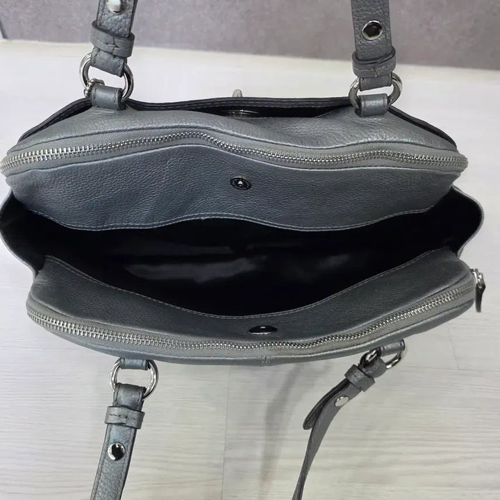 [BUNJANG] Coach Penelope Silver Shoulder Bag / 코치 페넬로페 실버 숄더백