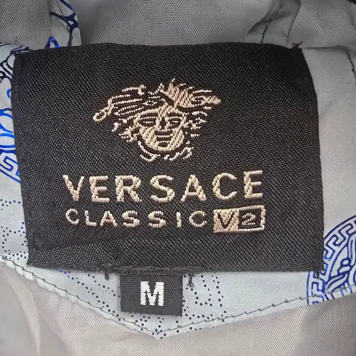 [BUNJANG] Versace Medusa Pattern Windbreaker Jacket / 베르사체 메두사 패턴 바람막이