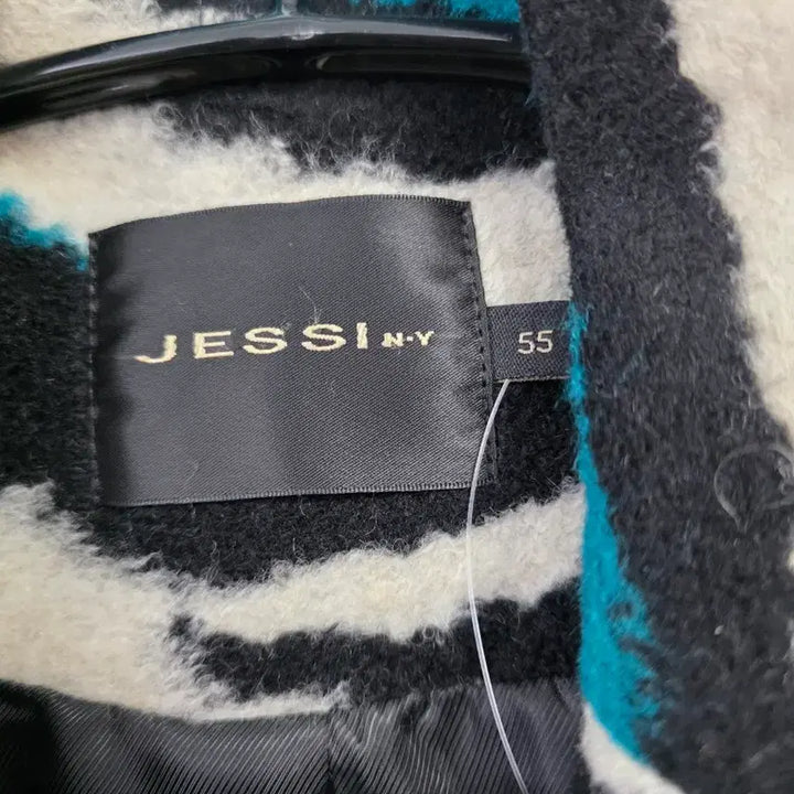 [BUNJANG] Jessi New York Zebra Pattern Coat / 제시뉴옥 코트