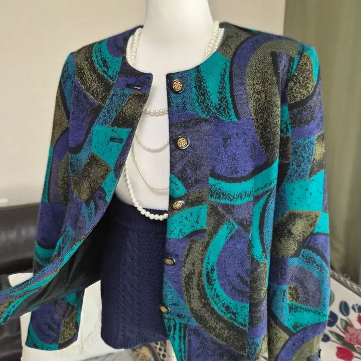 [BUNJANG] High-Quality Gold Glitter Jacquard Jacket / 고퀄라인 골드 글리터 유니크 디테일  자가드자켓