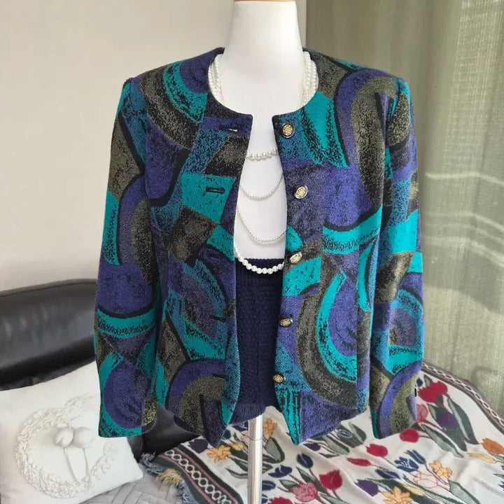 [BUNJANG] High-Quality Gold Glitter Jacquard Jacket / 고퀄라인 골드 글리터 유니크 디테일  자가드자켓