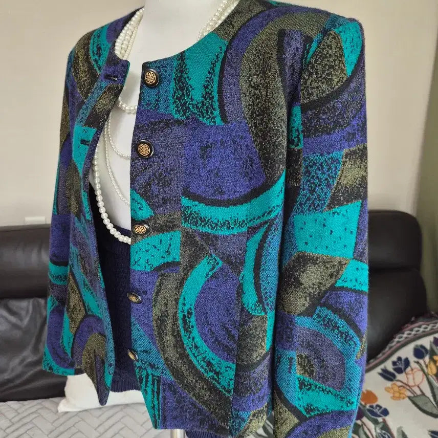 [BUNJANG] High-Quality Gold Glitter Jacquard Jacket / 고퀄라인 골드 글리터 유니크 디테일  자가드자켓