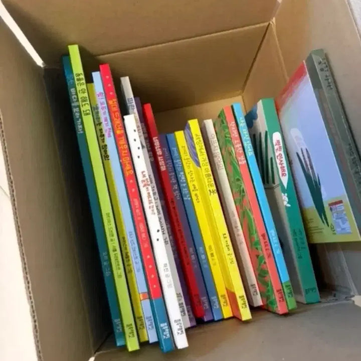 [BUNJANG] Blue Rabbit 1st Store Book Set / 블루래빗토끼책방 1호점