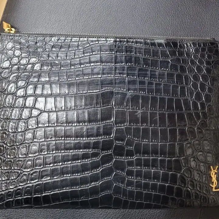 [BUNJANG] Saint Laurent Black Croc Embossed Clutch Bag / 생로랑 블랙 크로커 클러치백