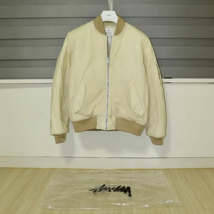 [BUNJANG] Stussy Waxed Built Bomber Reversible Jacket - M Size / 스투시 왁스드 빌트 붐버(리버서블) 자켓 M사이즈