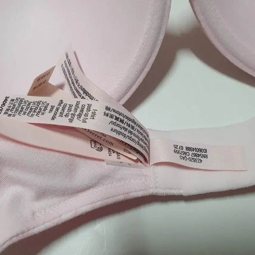 [SOLD OUT] 빅토리아 시크릿 티셔츠 푸쉬업 브라 34DD