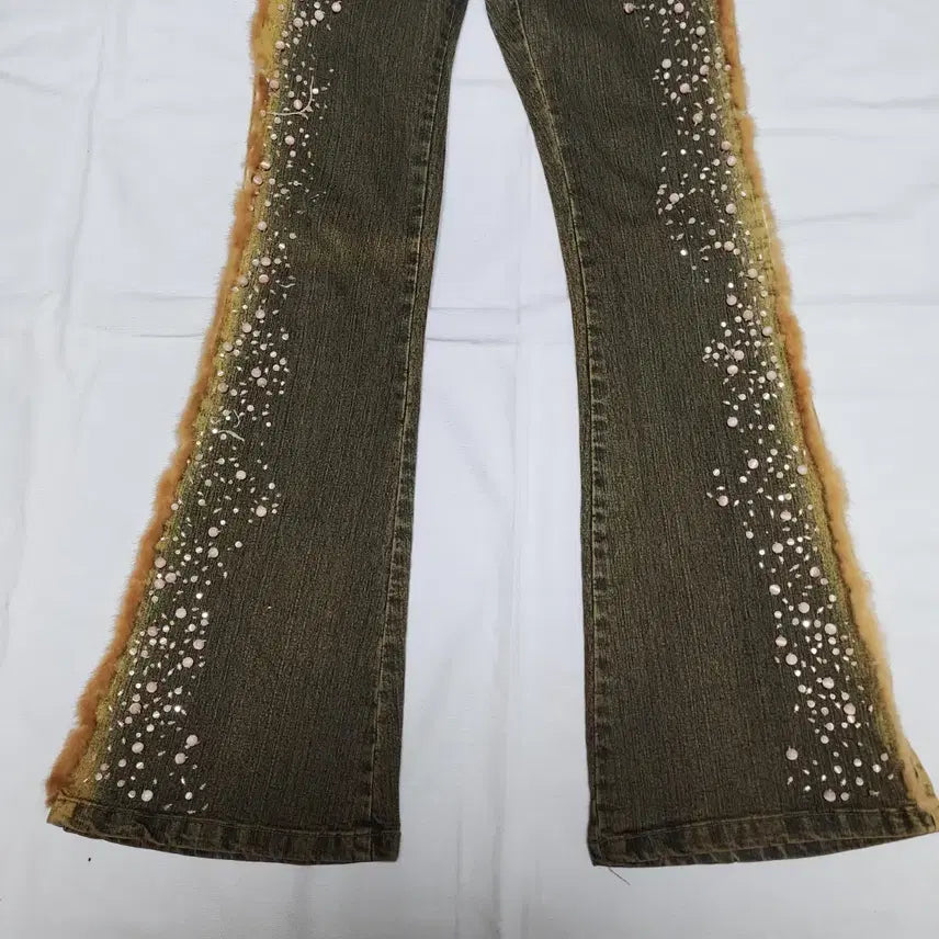 [BUNJANG] Bohemian Vintage Western Stone Embellished Bootcut Jeans / 보헤미안 빈티지 웨스턴 퍼 스톤 부츠컷 팬츠