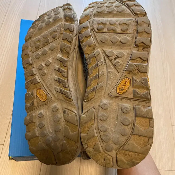 [BUNJANG] Hoka Tor Low 265 / 호카 토르 로우 265