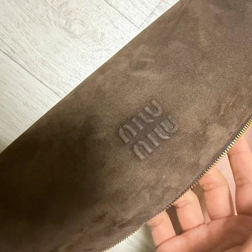 [BUNJANG] Miu Miu Suede Mini Bag Cocoa Brown / 미우미우 스웨이드 미니백 코코아브라운