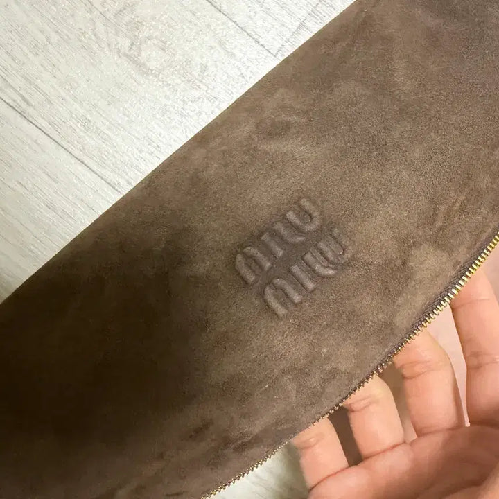 [BUNJANG] Miu Miu Suede Mini Bag Cocoa Brown / 미우미우 스웨이드 미니백 코코아브라운